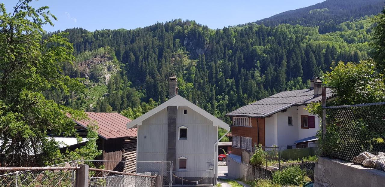 Casa Cuschina - Mit Sauna In Der Schoenen Surselva Dardin エクステリア 写真